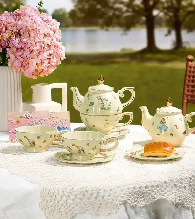 Kit de Cerâmica - Alice no País das Maravilhas