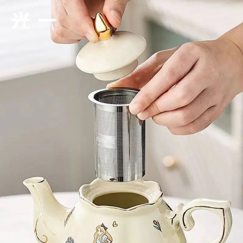 Kit de Cerâmica - Alice no País das Maravilhas