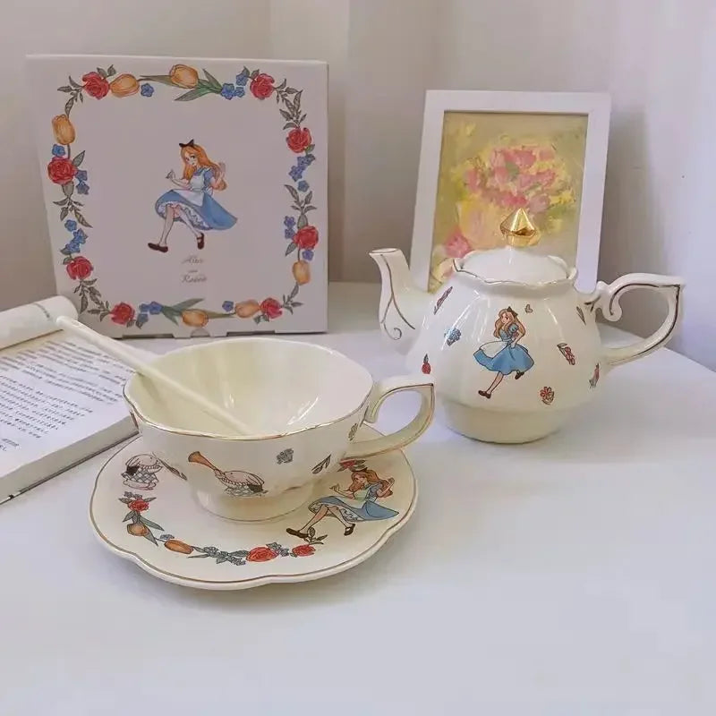 Kit de Cerâmica - Alice no País das Maravilhas